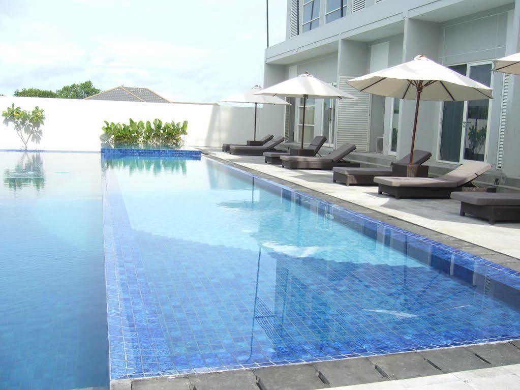 Grand Kecubung Hotel Pangkalanbuun Exterior foto