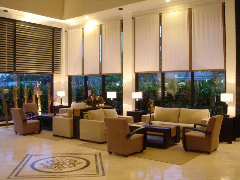 Grand Kecubung Hotel Pangkalanbuun Exterior foto